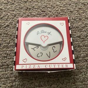 Kate Aspen Pizza 🍕 Cutter